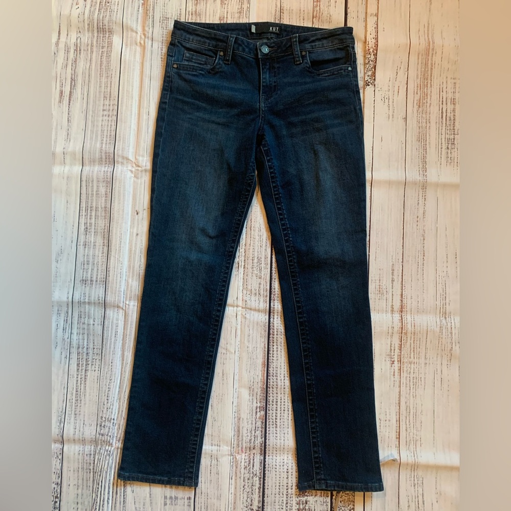 KUT from the Kloth jeans. Stevie straight leg. Size 8.